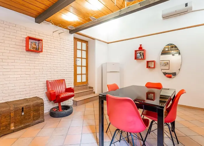 Trastevere Vintage Artistic Loft * Rzym